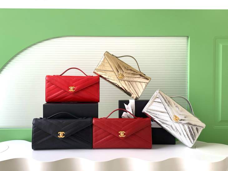 Picture of Chanel Handbags _SKUfw239867296fw